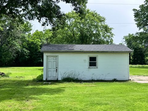 Tiny photo for 17 Crestwood LN, Centralia, IL 62801 (MLS # 12658935)