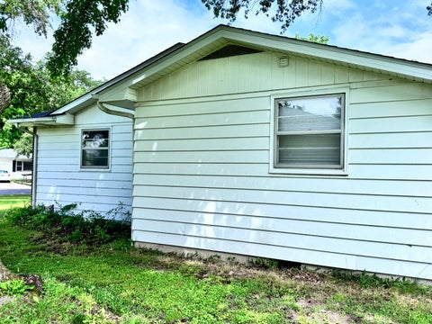 Tiny photo for 17 Crestwood LN, Centralia, IL 62801 (MLS # 12658935)