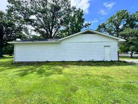 Tiny photo for 17 Crestwood LN, Centralia, IL 62801 (MLS # 12658935)