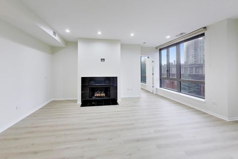 Tiny photo for 400 N Clinton Street #401, Chicago, IL 60654 (MLS # 12676573)