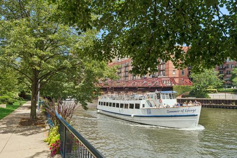Tiny photo for 400 N Clinton Street #401, Chicago, IL 60654 (MLS # 12676573)