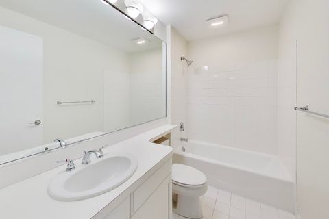 Tiny photo for 400 N Clinton Street #401, Chicago, IL 60654 (MLS # 12676573)