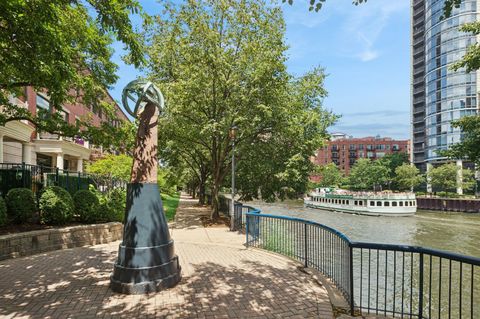 Tiny photo for 400 N Clinton Street #401, Chicago, IL 60654 (MLS # 12676573)