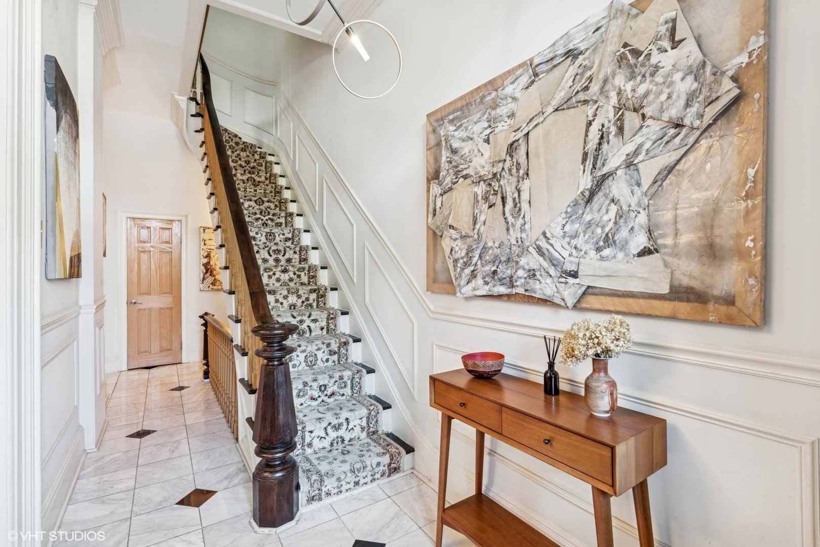 2249 W Warren Boulevard