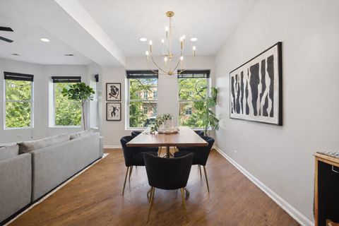 Tiny photo for 835 W BELLE PLAINE Avenue #2, Chicago, IL 60613 (MLS # 12571464)