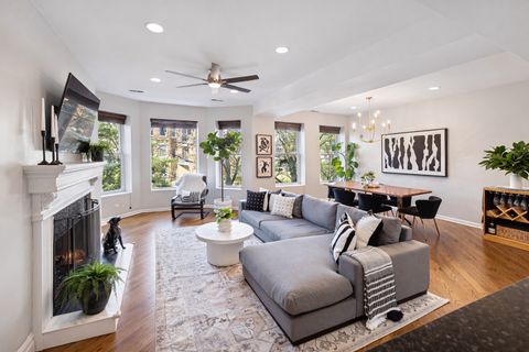 Tiny photo for 835 W BELLE PLAINE Avenue #2, Chicago, IL 60613 (MLS # 12571464)