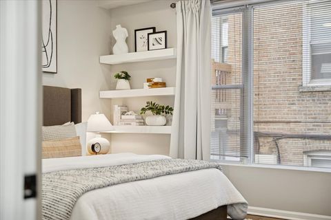 Tiny photo for 835 W BELLE PLAINE Avenue #2, Chicago, IL 60613 (MLS # 12571464)