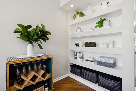 Tiny photo for 835 W BELLE PLAINE Avenue #2, Chicago, IL 60613 (MLS # 12571464)