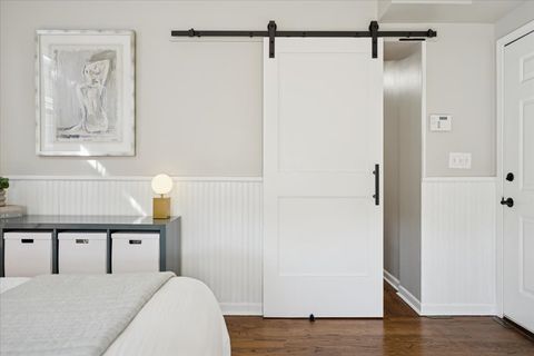 Tiny photo for 835 W BELLE PLAINE Avenue #2, Chicago, IL 60613 (MLS # 12571464)