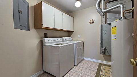 Tiny photo for 1241 Ballantrae Place #E, Mundelein, IL 60060 (MLS # 12555343)