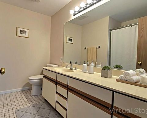 Tiny photo for 1241 Ballantrae Place #E, Mundelein, IL 60060 (MLS # 12555343)