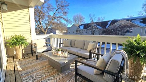 Tiny photo for 1241 Ballantrae Place #E, Mundelein, IL 60060 (MLS # 12555343)