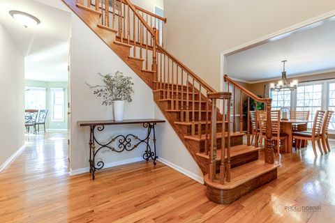 Tiny photo for 275 Saddle Back Road, Vernon Hills, IL 60061 (MLS # 12567304)