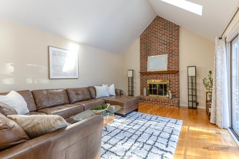 Tiny photo for 275 Saddle Back Road, Vernon Hills, IL 60061 (MLS # 12567304)