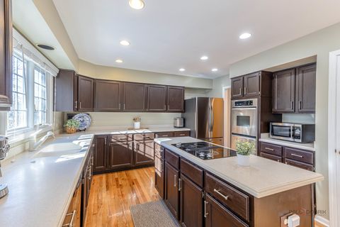 Tiny photo for 275 Saddle Back Road, Vernon Hills, IL 60061 (MLS # 12567304)