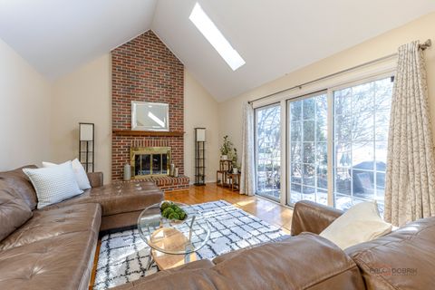 Tiny photo for 275 Saddle Back Road, Vernon Hills, IL 60061 (MLS # 12567304)