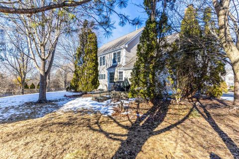 Tiny photo for 275 Saddle Back Road, Vernon Hills, IL 60061 (MLS # 12567304)