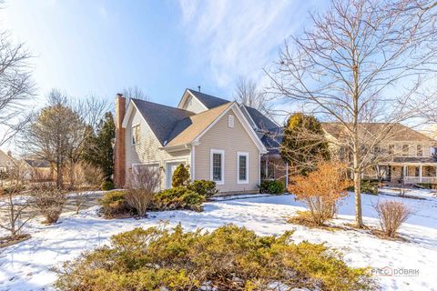 Tiny photo for 275 Saddle Back Road, Vernon Hills, IL 60061 (MLS # 12567304)