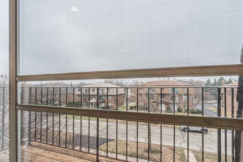 Tiny photo for 1225 Whispering Hills Court #3B, Naperville, IL 60540 (MLS # 12542965)