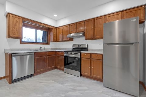 Tiny photo for 1225 Whispering Hills Court #3B, Naperville, IL 60540 (MLS # 12542965)