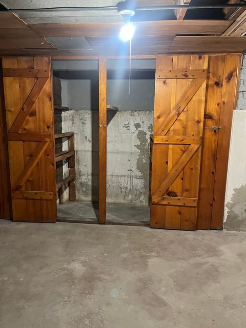 Tiny photo for 3122 Sunnyside Avenue, Brookfield, IL 60513 (MLS # 12530044)