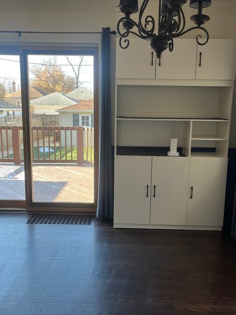 Tiny photo for 3122 Sunnyside Avenue, Brookfield, IL 60513 (MLS # 12530044)