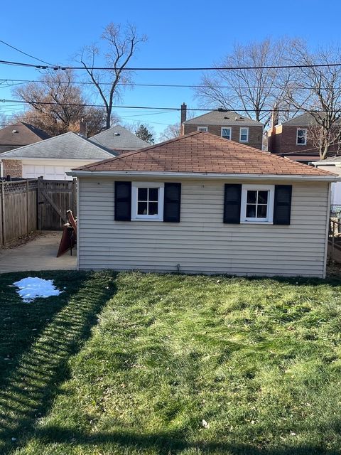 Tiny photo for 3122 Sunnyside Avenue, Brookfield, IL 60513 (MLS # 12530044)