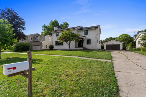 Tiny photo for 1205 Broadmoor Drive, Champaign, IL 61821 (MLS # 12498347)