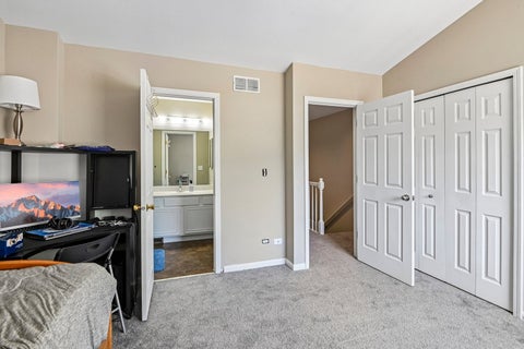 Tiny photo for 421 Lakeview Circle, Bolingbrook, IL 60440 (MLS # 12682554)