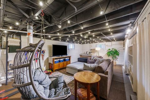 Tiny photo for 313 E Des Moines Street, Westmont, IL 60559 (MLS # 12522680)