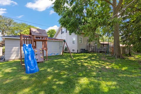 Tiny photo for 313 E Des Moines Street, Westmont, IL 60559 (MLS # 12522680)