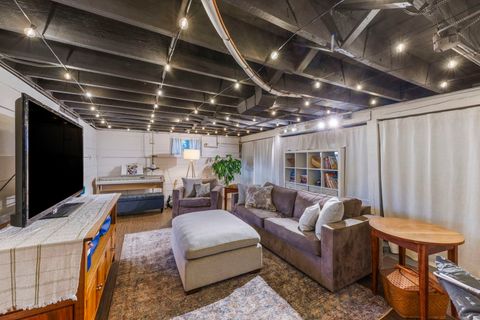 Tiny photo for 313 E Des Moines Street, Westmont, IL 60559 (MLS # 12522680)