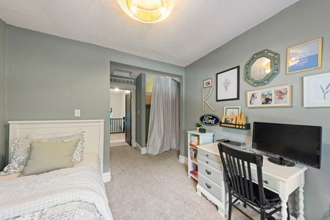 Tiny photo for 313 E Des Moines Street, Westmont, IL 60559 (MLS # 12522680)