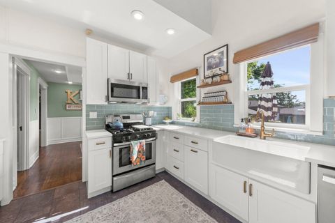 Tiny photo for 313 E Des Moines Street, Westmont, IL 60559 (MLS # 12522680)