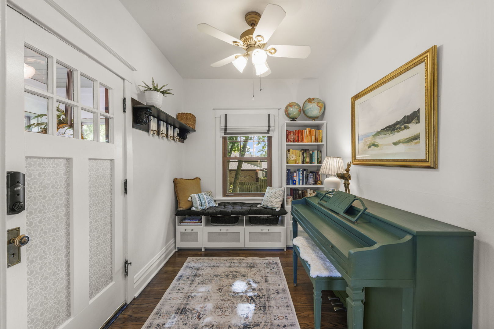 313 E Des Moines Street