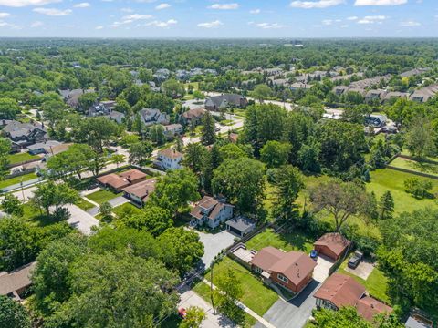 Tiny photo for 313 E Des Moines Street, Westmont, IL 60559 (MLS # 12522680)