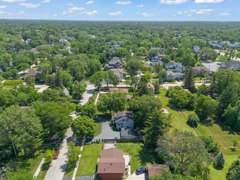 Tiny photo for 313 E Des Moines Street, Westmont, IL 60559 (MLS # 12522680)