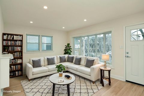 Tiny photo for 4533 N Keystone Avenue, Chicago, IL 60630 (MLS # 12566499)