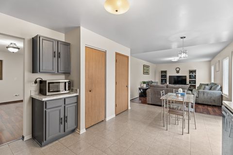 Tiny photo for 412 Clifton Lane, Bolingbrook, IL 60440 (MLS # 12497836)