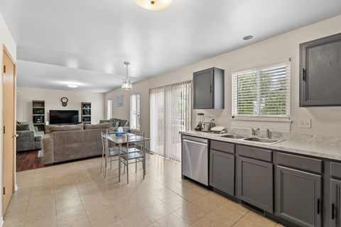 Tiny photo for 412 Clifton Lane, Bolingbrook, IL 60440 (MLS # 12497836)