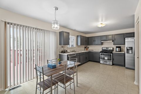 Tiny photo for 412 Clifton Lane, Bolingbrook, IL 60440 (MLS # 12497836)