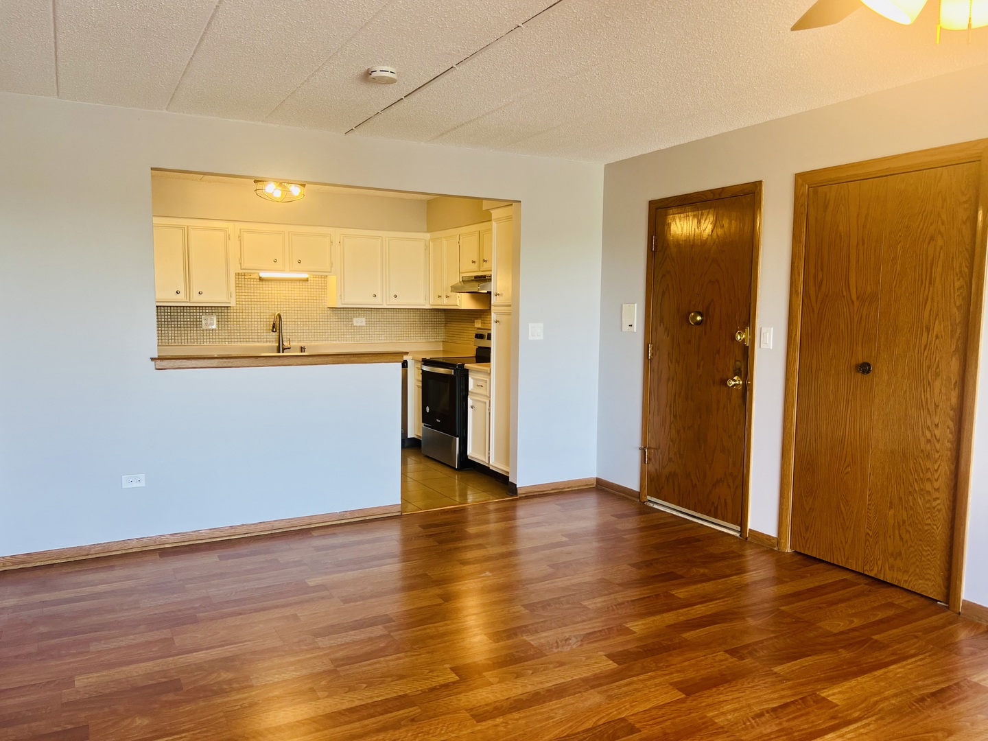 2930 N HARLEM Avenue 5D