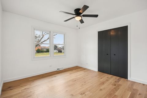 Tiny photo for 329 Antelope Trail, Carol Stream, IL 60188 (MLS # 12584330)