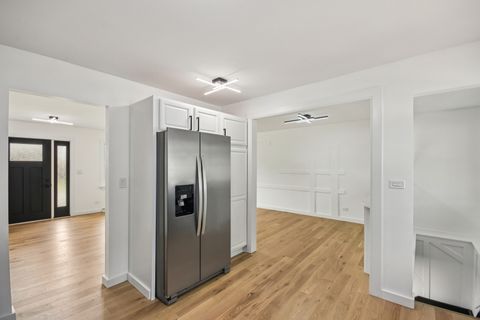 Tiny photo for 329 Antelope Trail, Carol Stream, IL 60188 (MLS # 12584330)