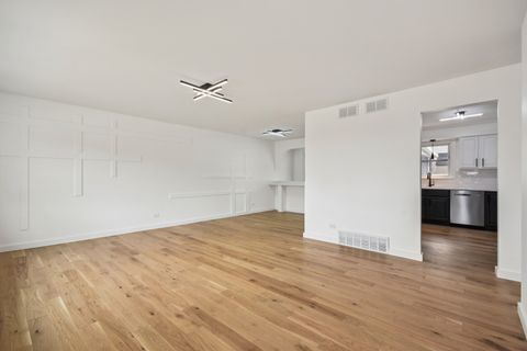 Tiny photo for 329 Antelope Trail, Carol Stream, IL 60188 (MLS # 12584330)