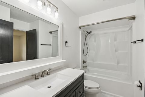 Tiny photo for 329 Antelope Trail, Carol Stream, IL 60188 (MLS # 12584330)