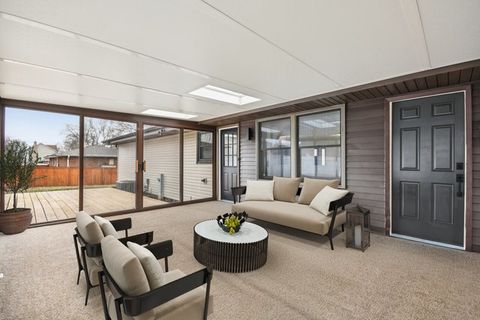 Tiny photo for 329 Antelope Trail, Carol Stream, IL 60188 (MLS # 12584330)