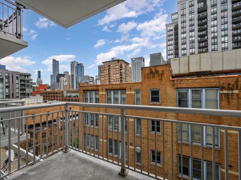 Tiny photo for 421 W Huron Street #808, Chicago, IL 60654 (MLS # 12496029)