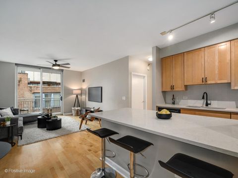 Tiny photo for 421 W Huron Street #808, Chicago, IL 60654 (MLS # 12496029)
