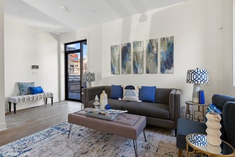 Tiny photo for 718-720 W 17th Street #1W, Chicago, IL 60616 (MLS # 12520921)